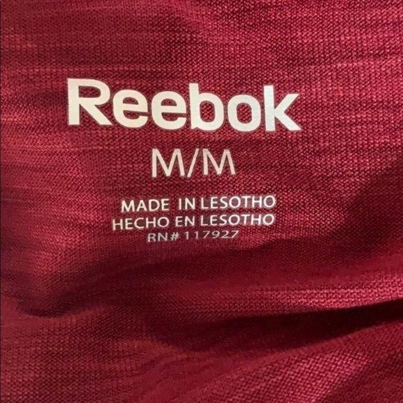 Reebok Woman's Burgundy Rounded Hem Athletic Short Sleeve Shirt Size Medium - Picture 7 of 8
